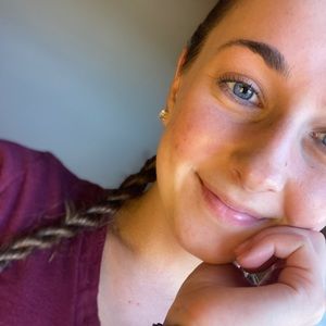 Meet your Posher, Alena